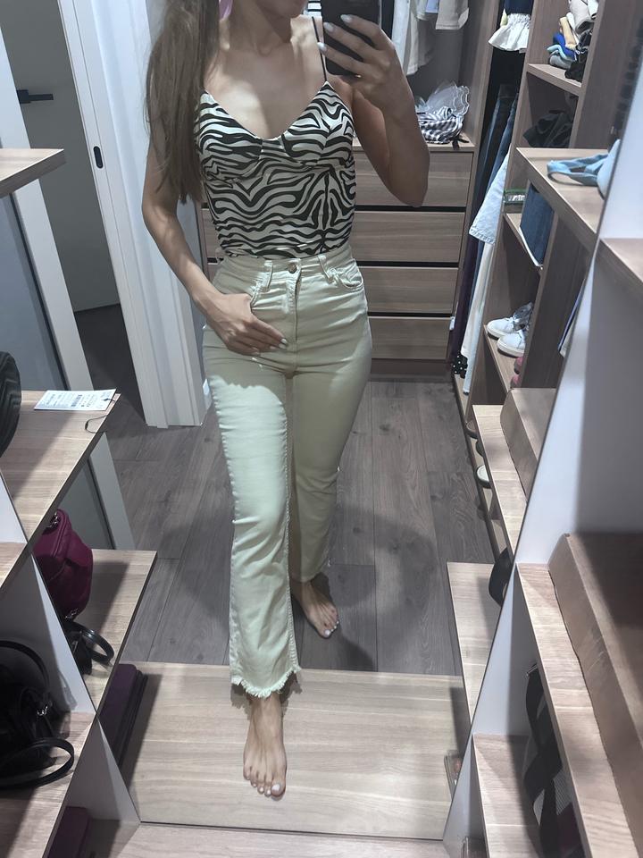 Stradivarius Бежевые джинсы