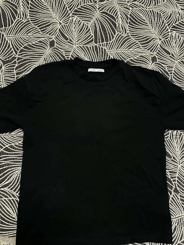 Pull & Bear Черная футболка Pull&Bear