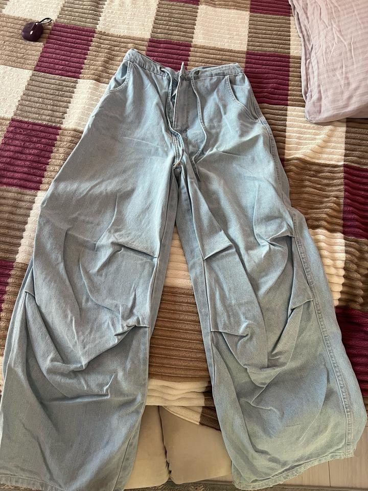 GLO jeans