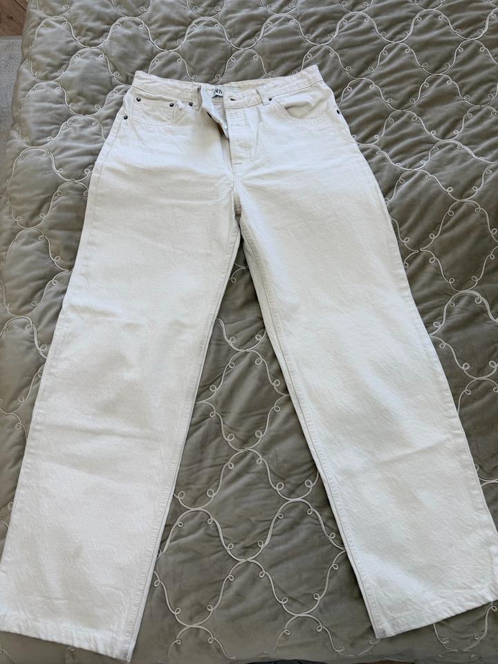 Джинсы ZARA