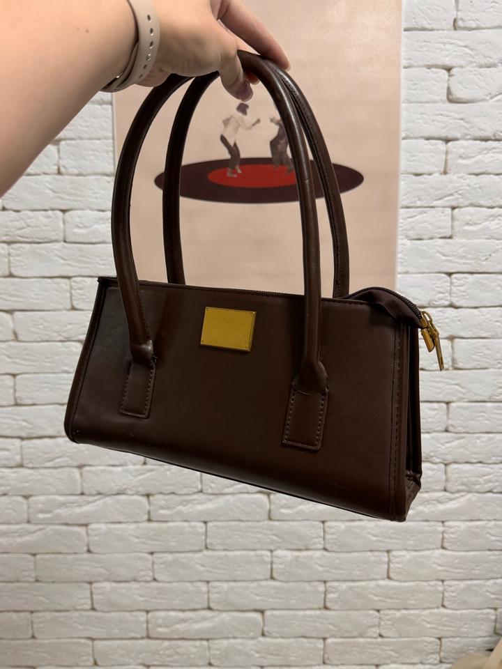 Нет бренда