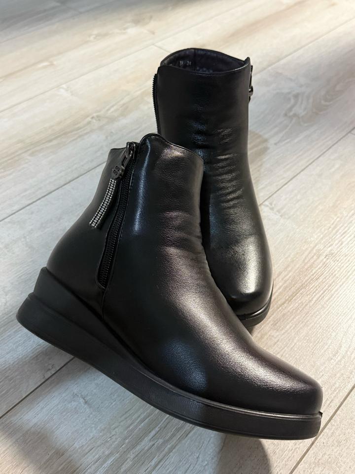 Miu Miu Ботинки на зиму