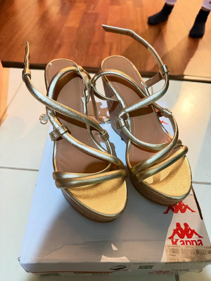 H&M Босоножки на танкетке
