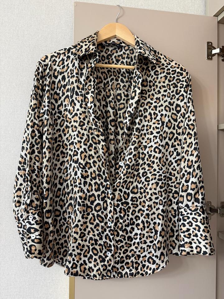 ZARA рубашка с леопардовым принтом