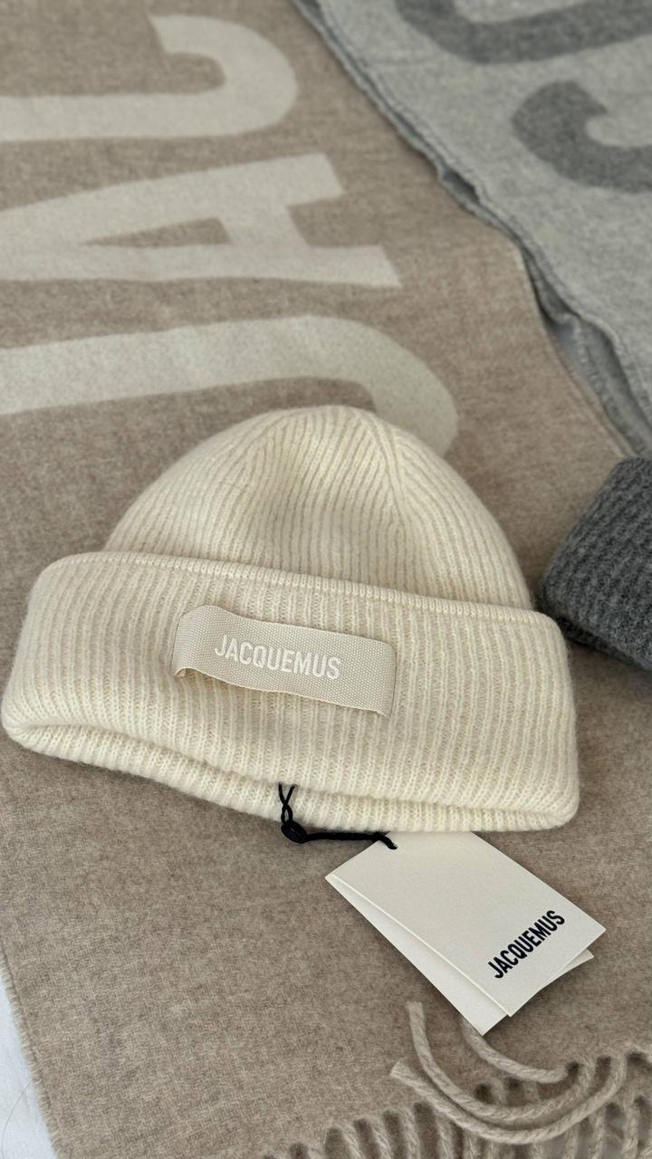 Шапка JACQUEMUS