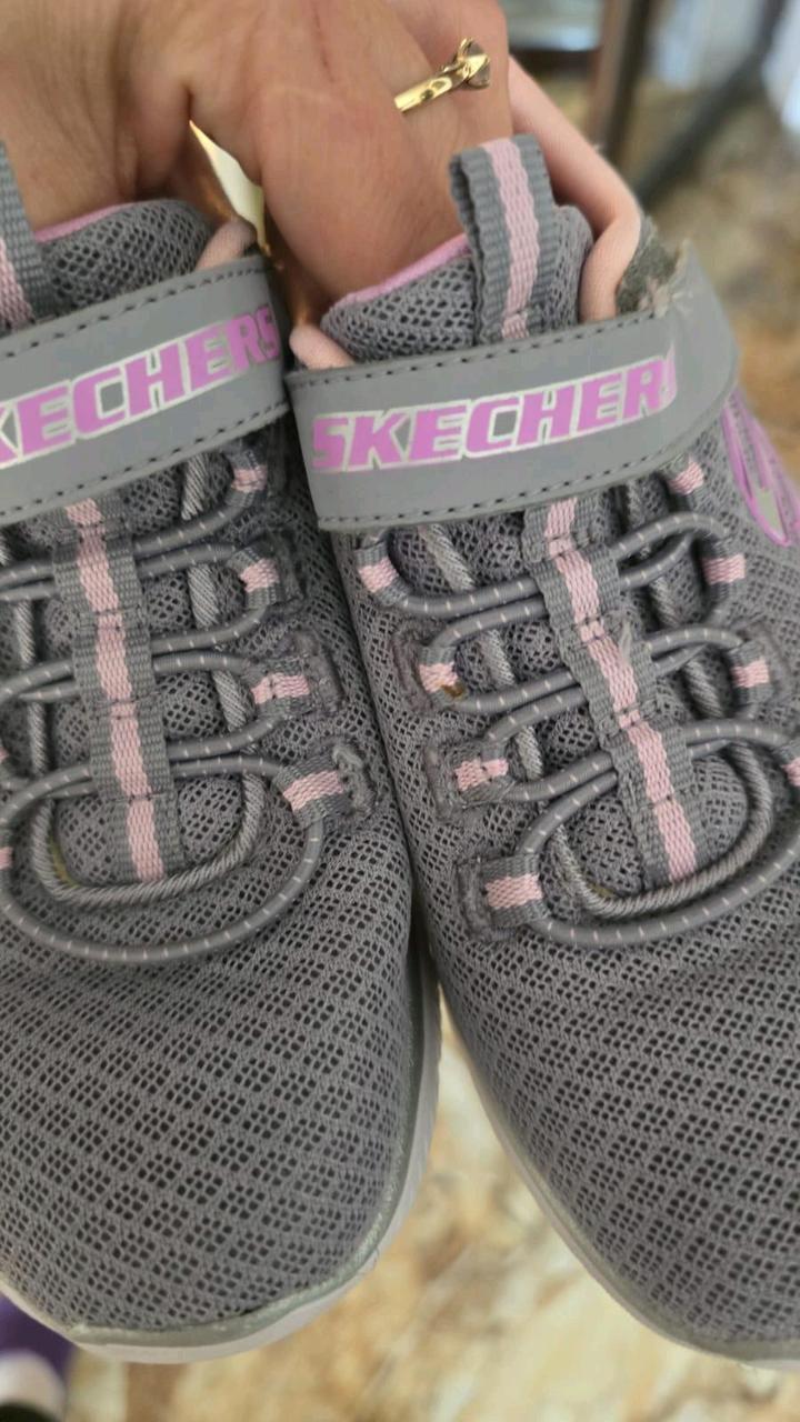 Skechers