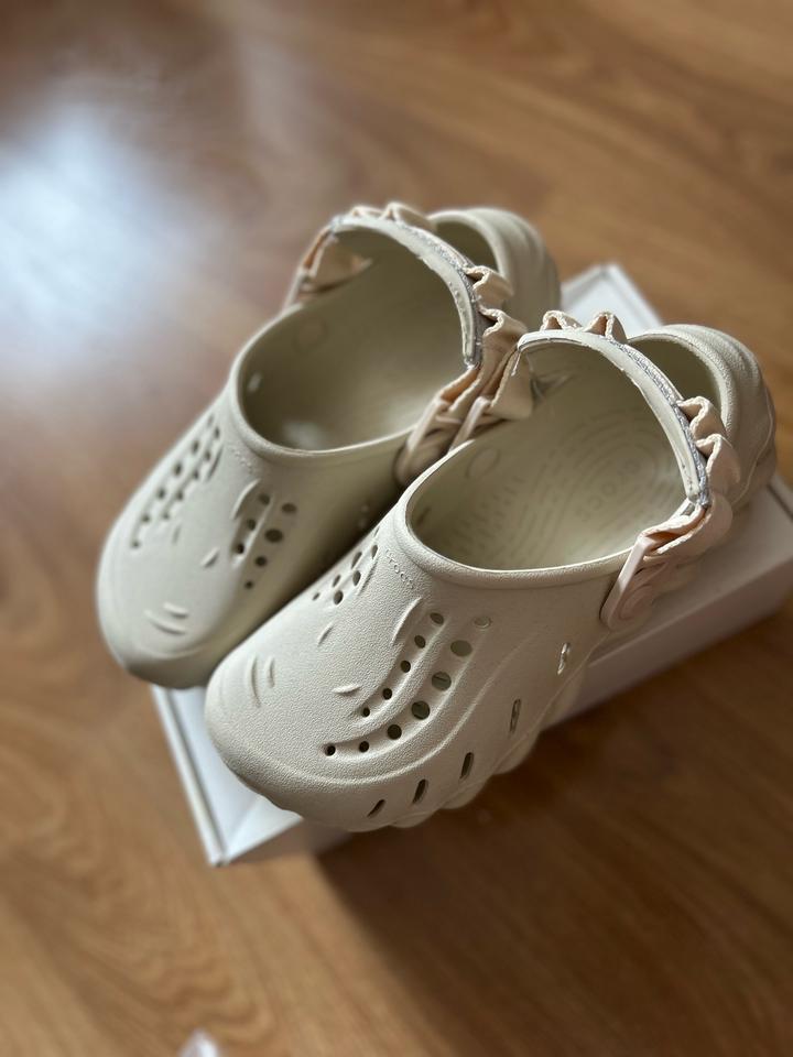 Crocs