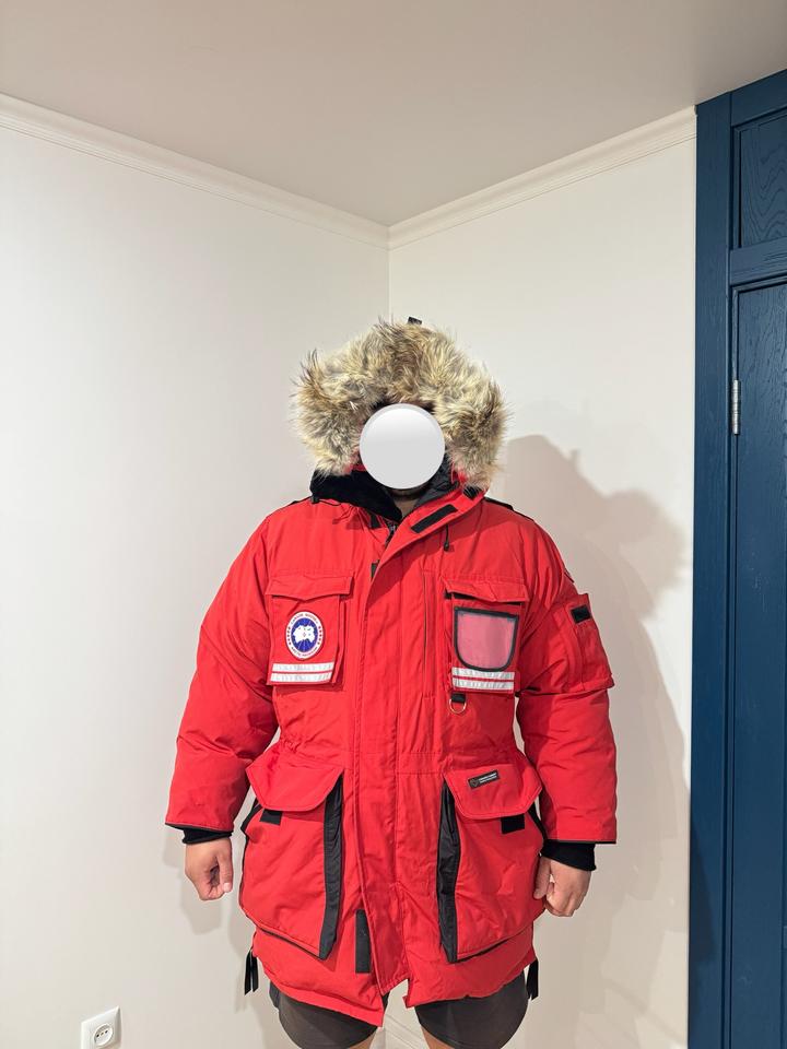Canada Goose Snow Mantra пуховик