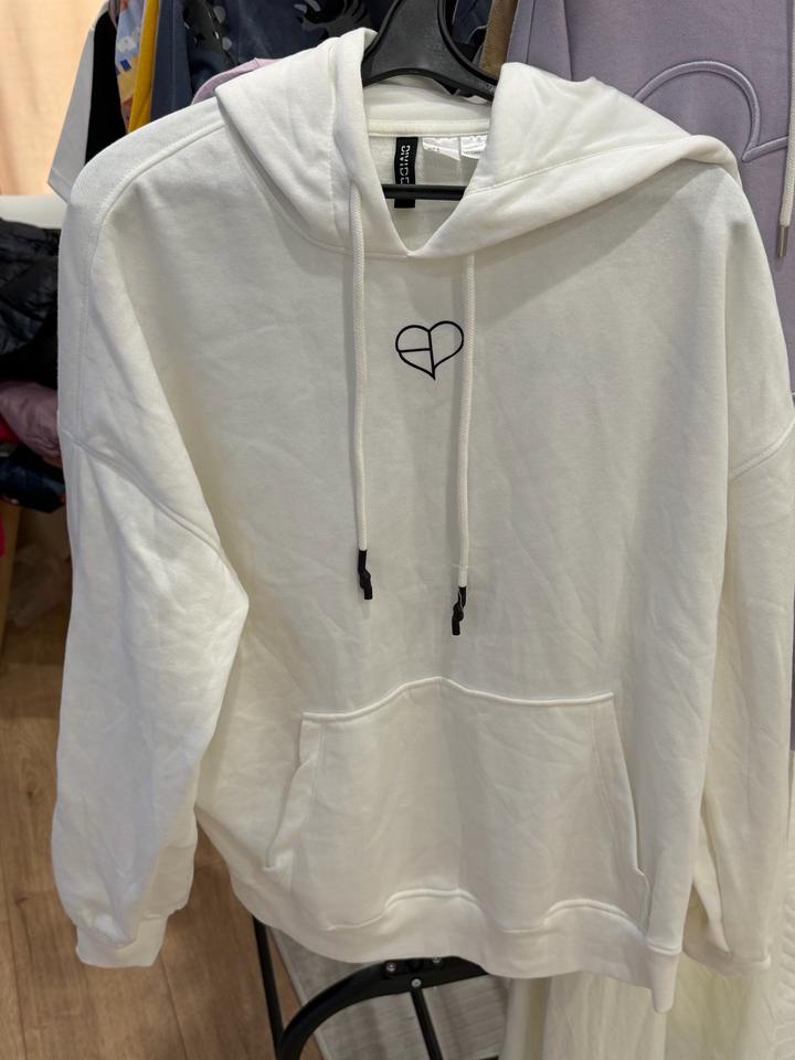 H&M