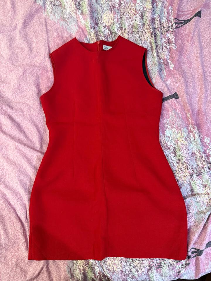 Платье Zara