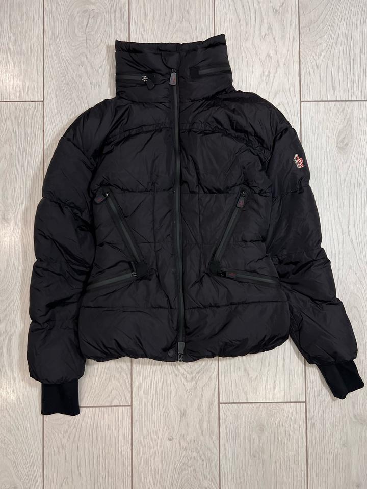 Женская куртка Moncler