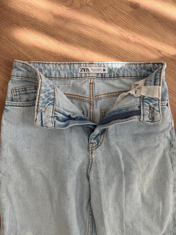 Джинсы ZARA