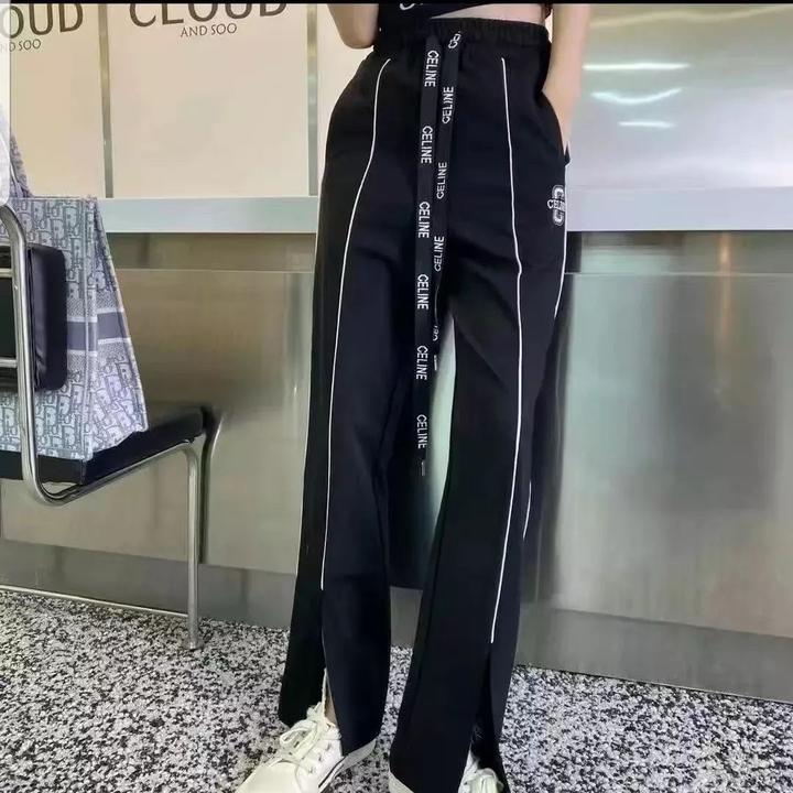 Женские
