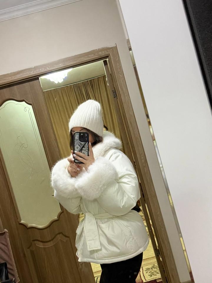 Куртка с меховой отделкой