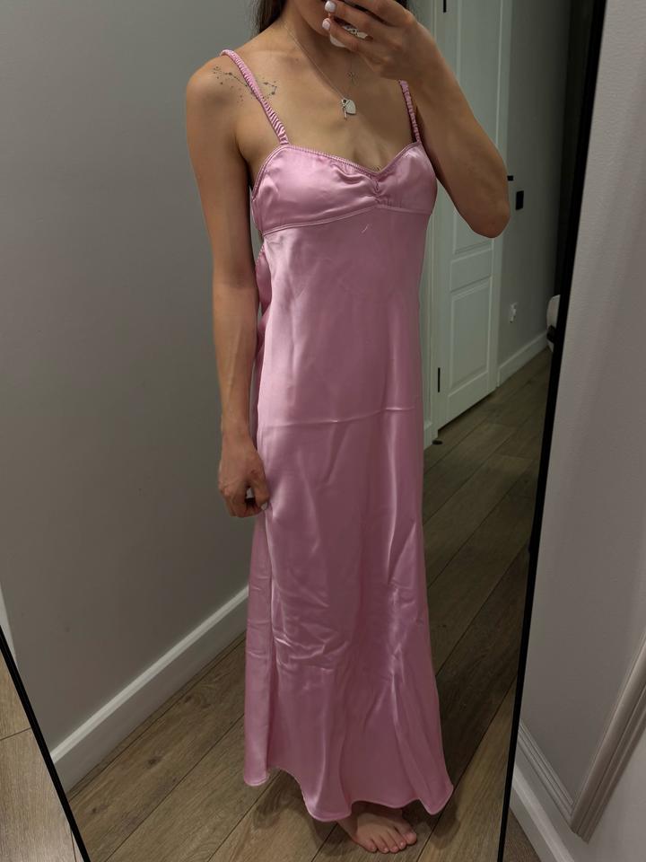 Платье пудровое  Zara