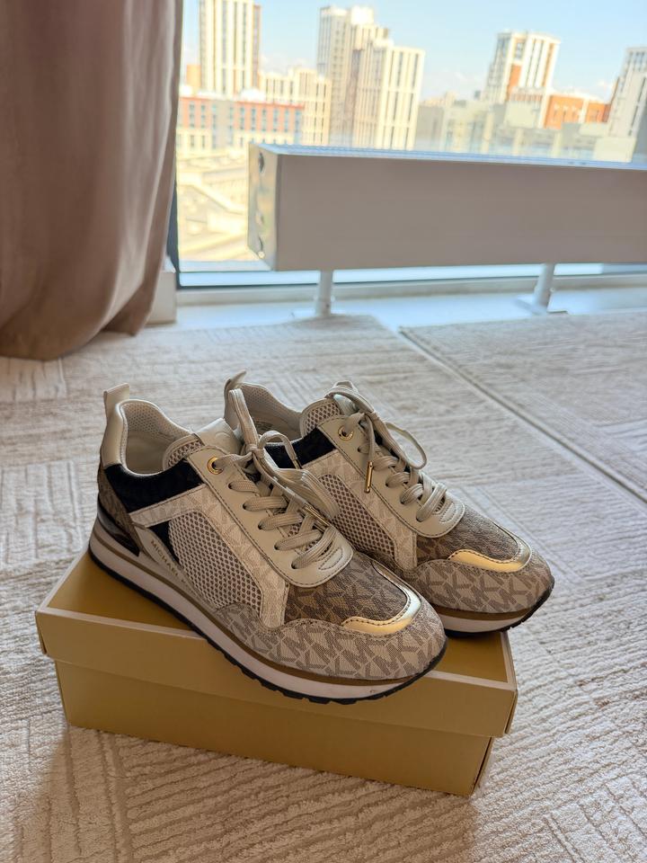 Michael Kors