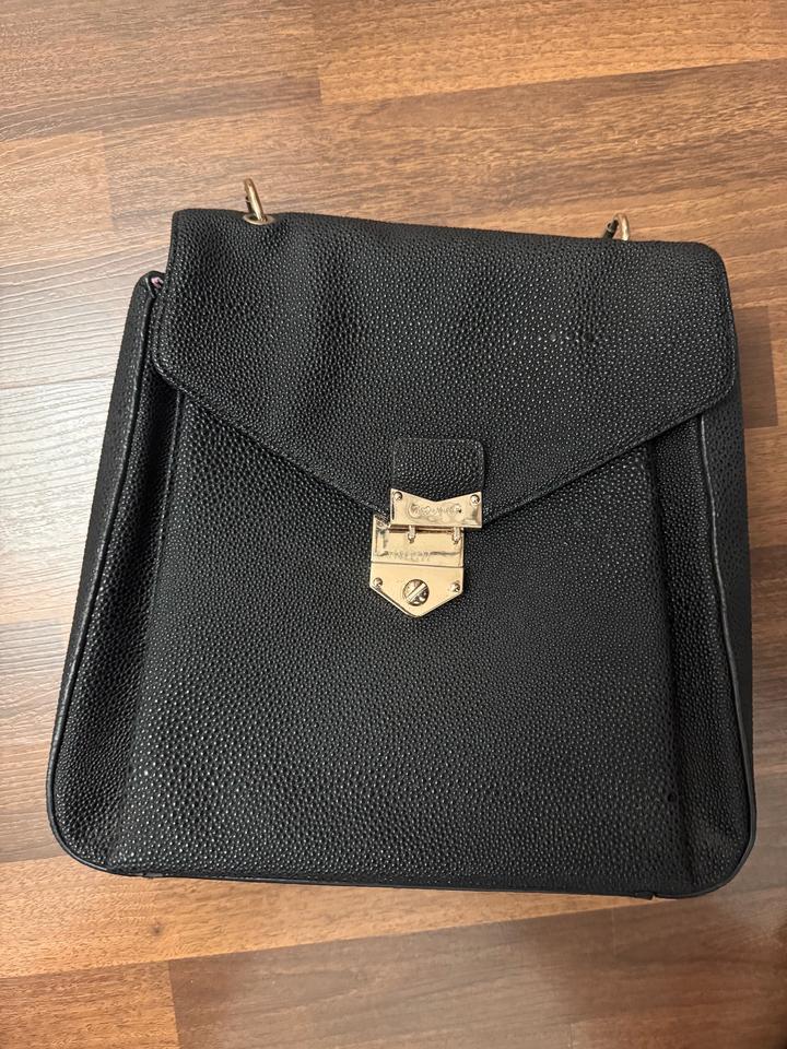 Yves Saint Laurent