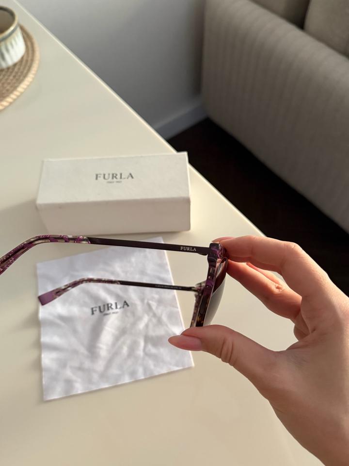 Солнцезащитные очки Furla