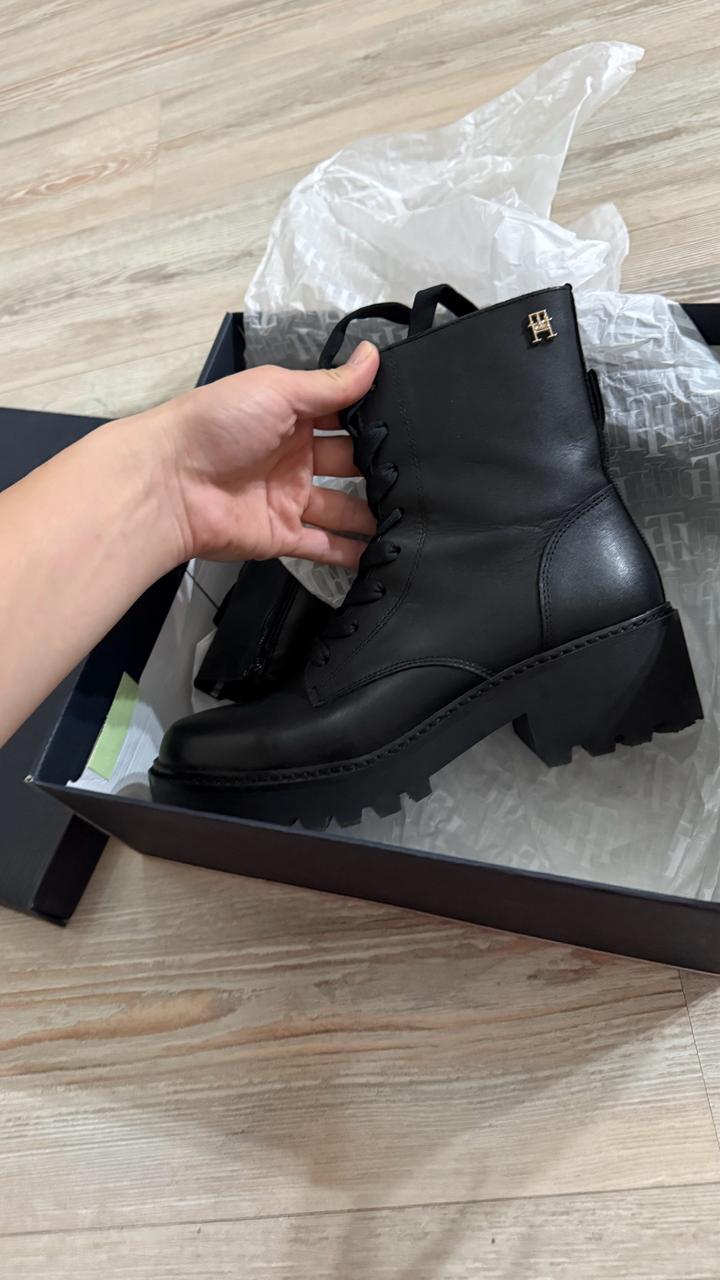 Tommy Hilfiger