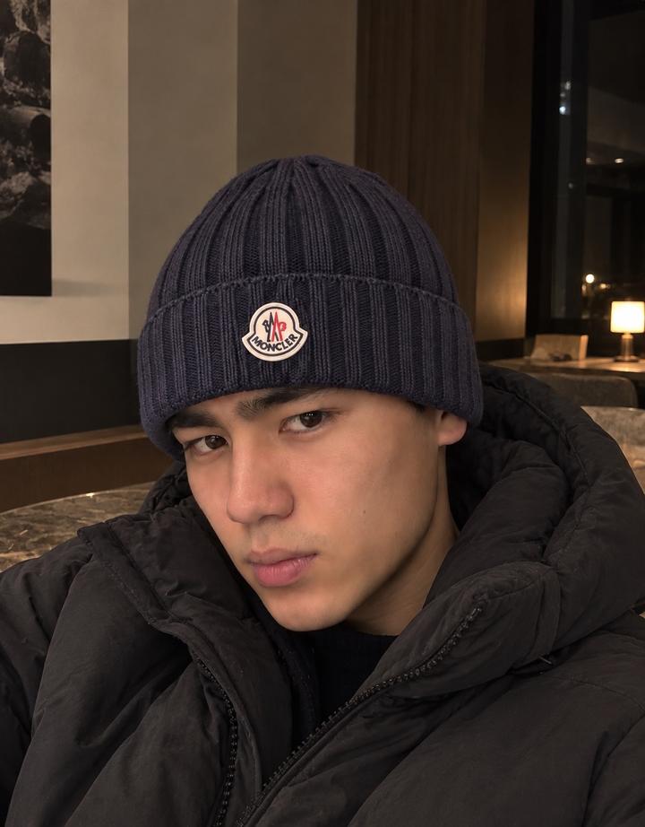 Шапка Moncler