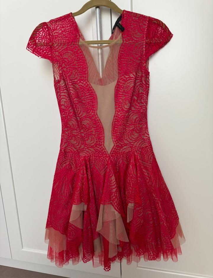 BCBGMaxAzria