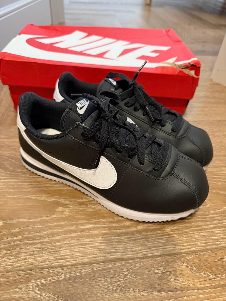 Nike Найк кортез на 37 размер