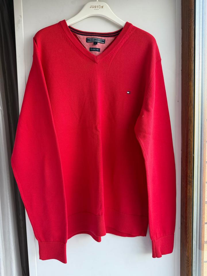 Tommy Hilfiger