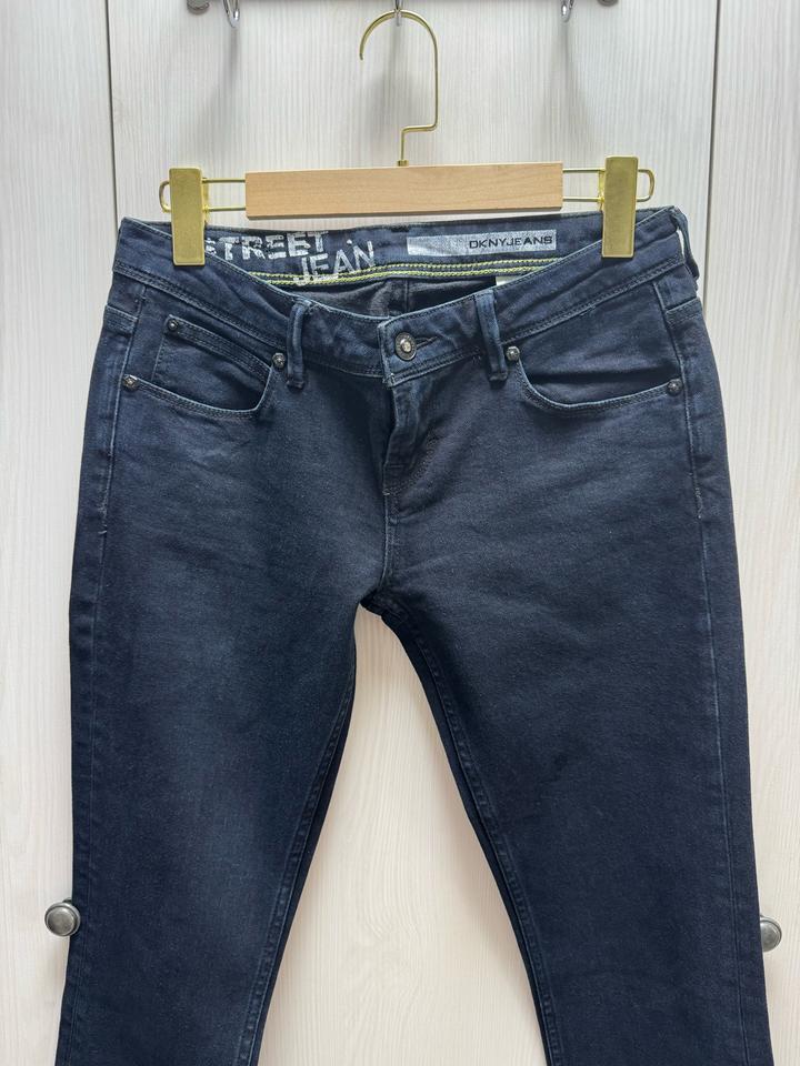 Джинсы DKNY JEANS