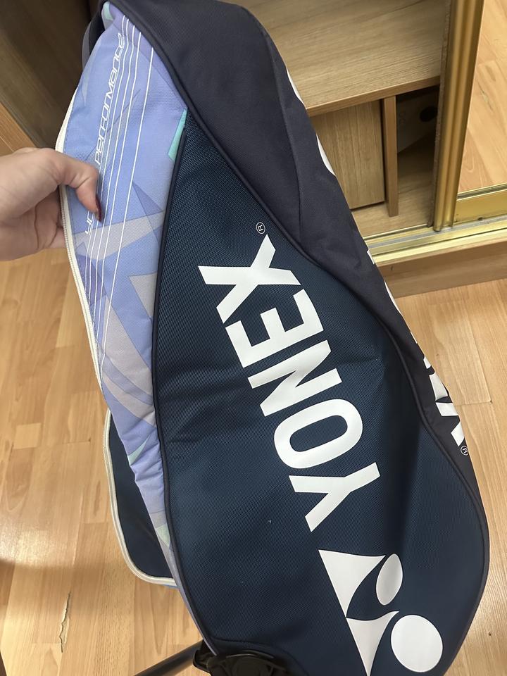 Yonex