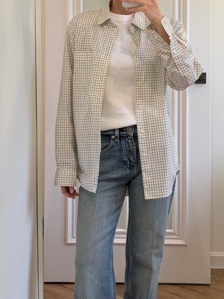 Рубашка в клетку бренда Uniqlo