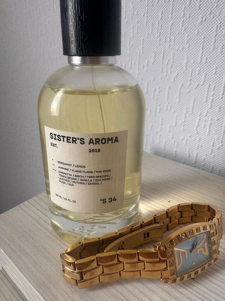 Sisters Aroma