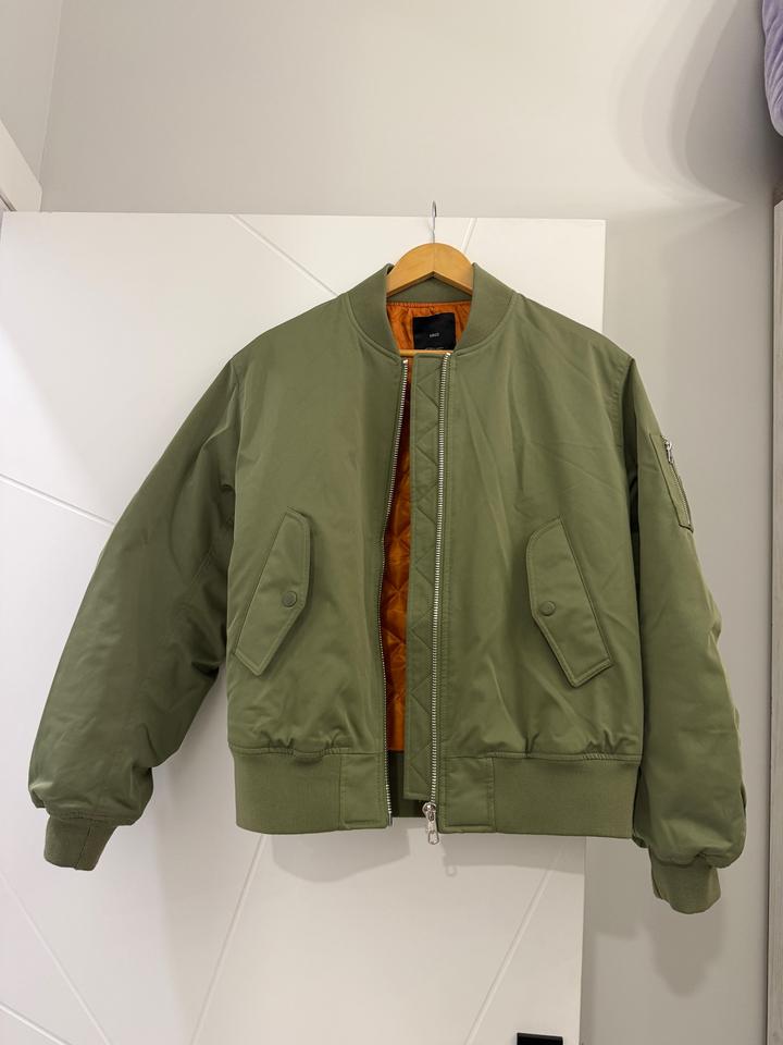 Бомбер mango