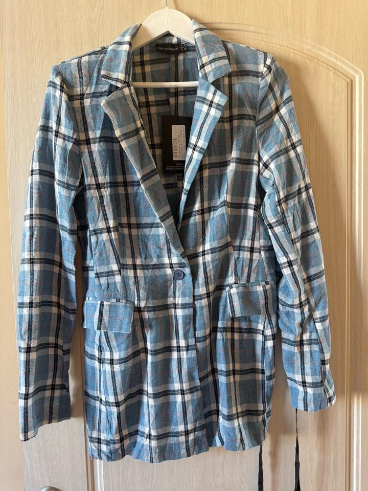 Женский пиджак-блейзер в клетку PrettyLittleThing, UK 10 (S), новый с биркой