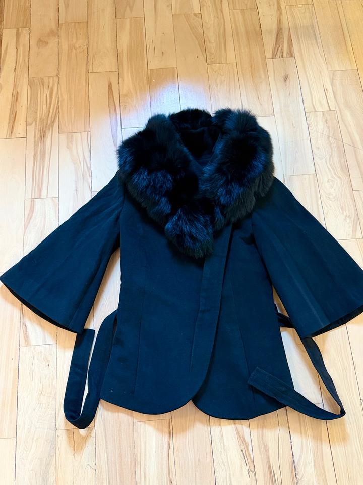 Укороченное пальто 🧥с широкими рукавами, размер S/М