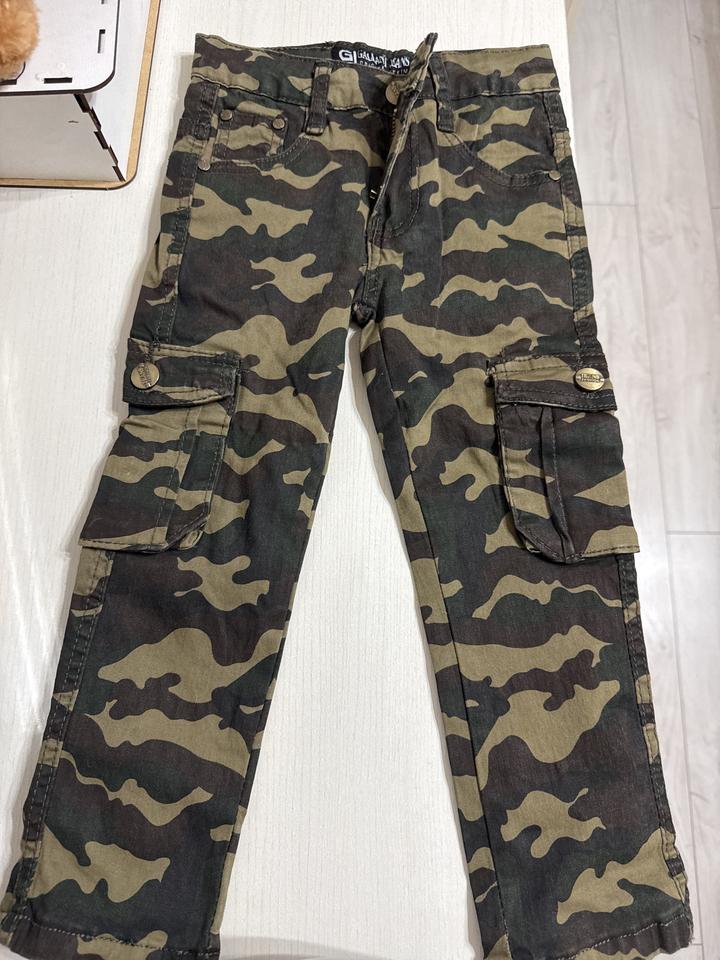 Джинсы