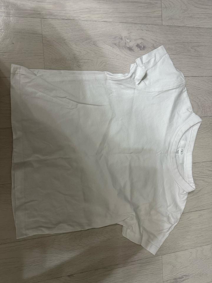 Футболка Zara размер 8,9лет.  131см