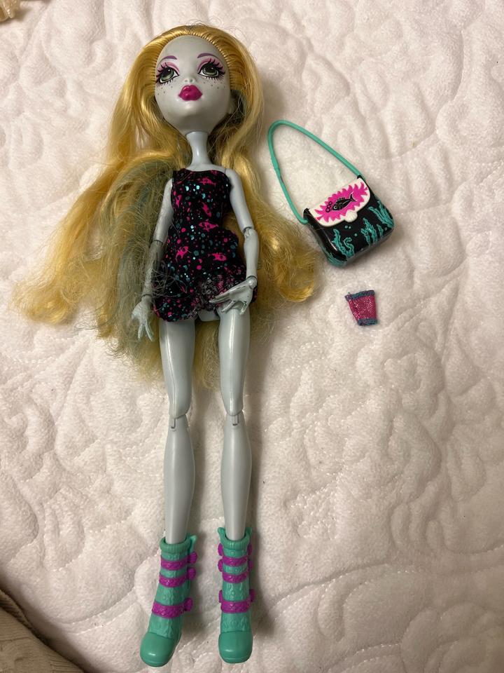 monster high Лагуна Блю