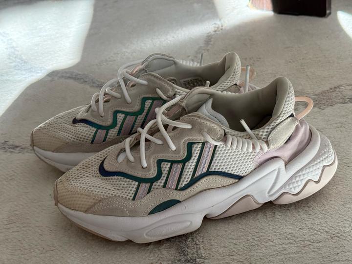 Кроссовки adidas 35-35.5