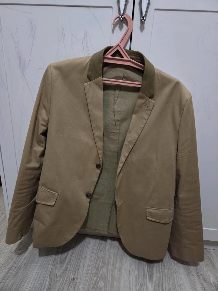 River Island