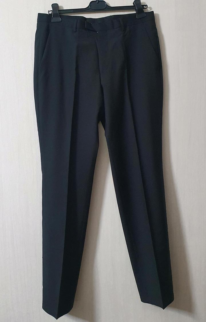 Брюки чёрные Hugo Boss, 48