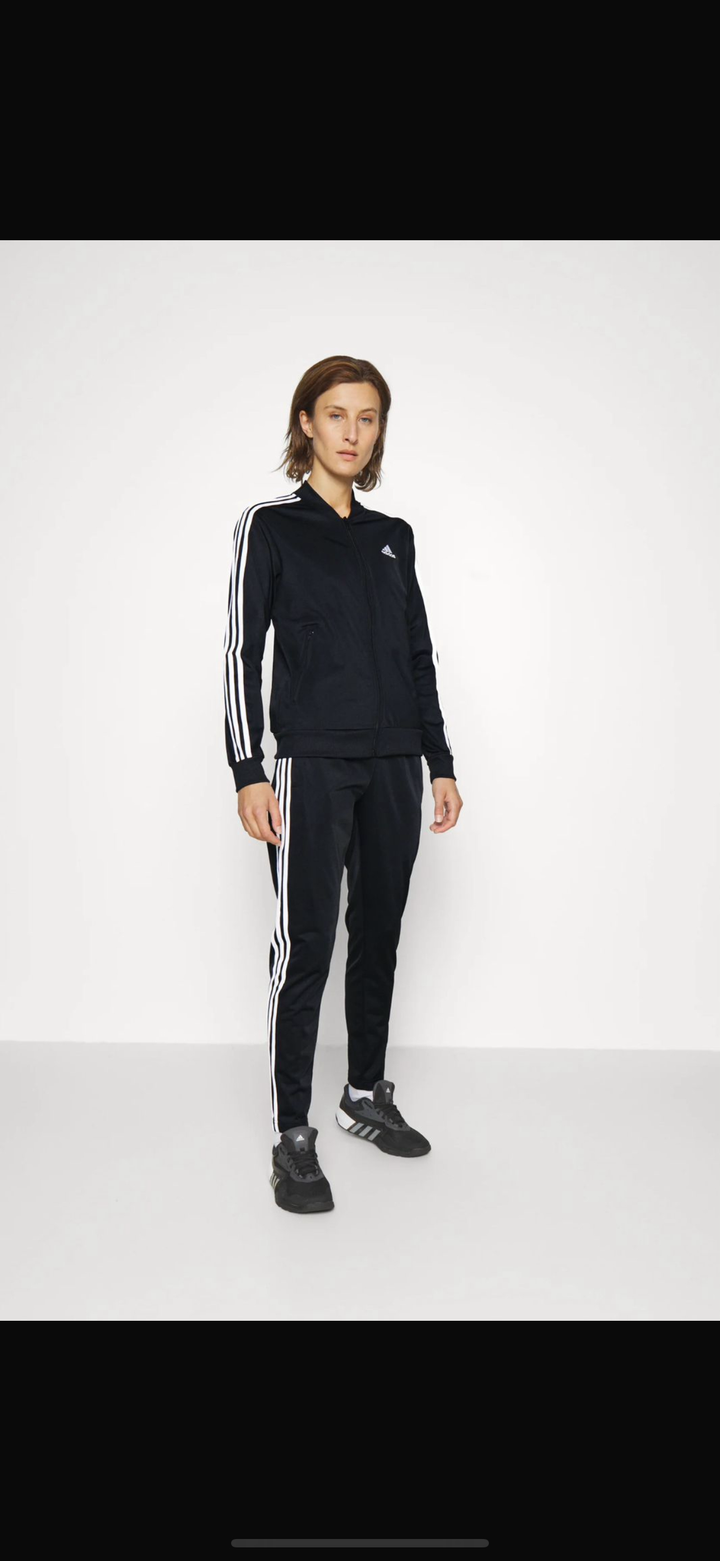 Adidas продам спортивка оригинал заказывала официальном сайте размер не подошел качество люкс