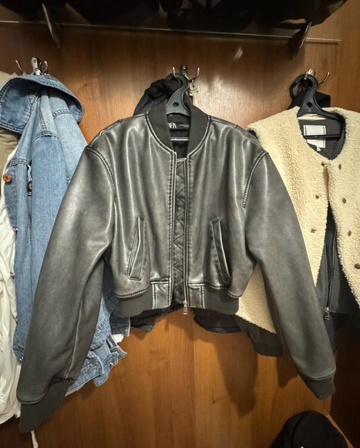 Бомбер ZARA