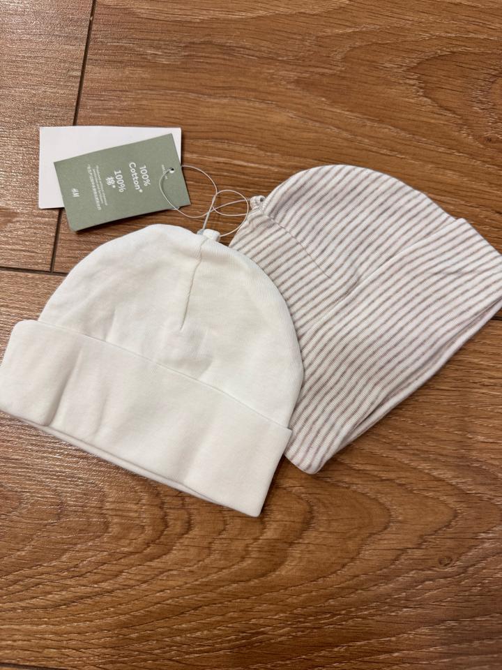 Шапочки для новорожденных H&M