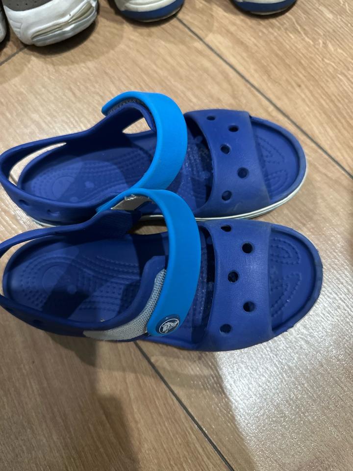 Сандалии Crocs