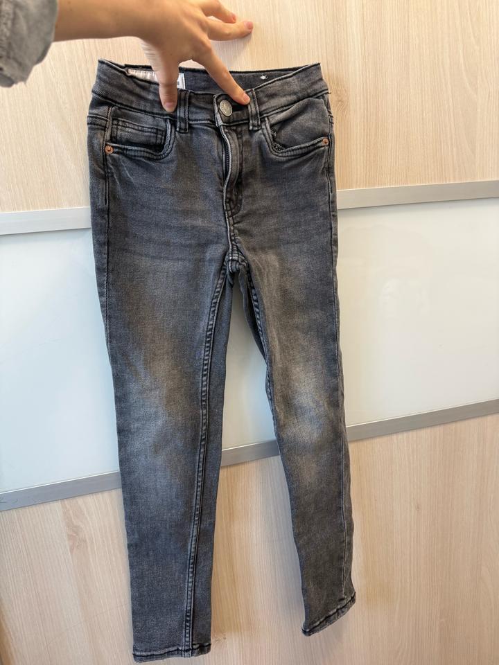 Джинсы ZARA