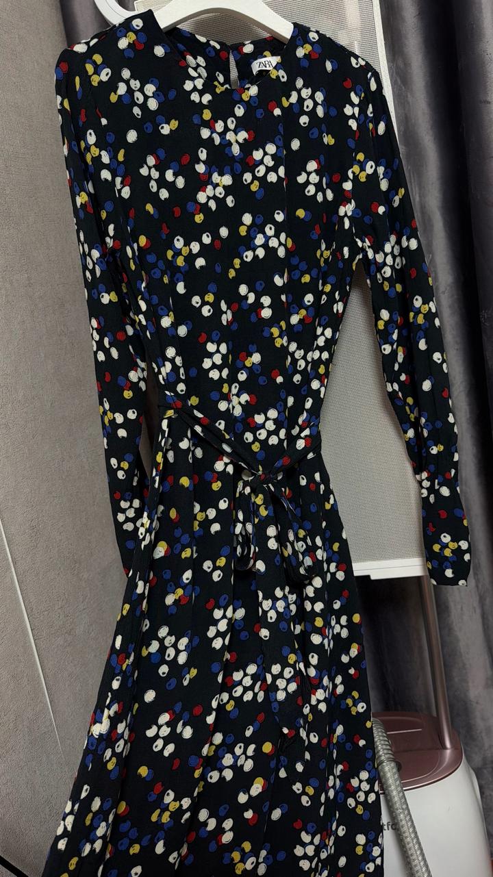 Платье ZARA в горошек