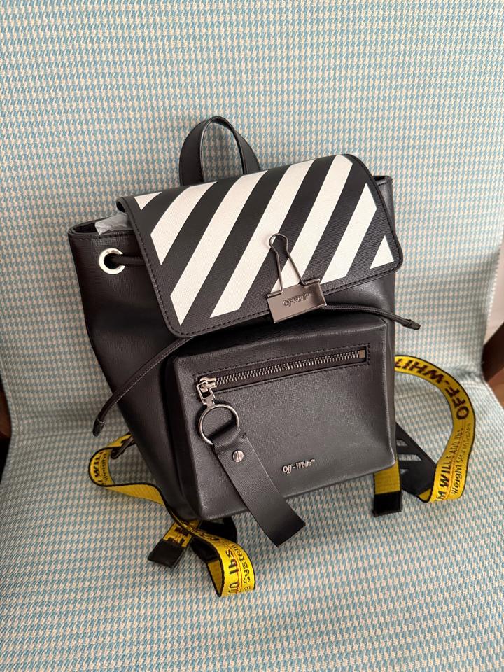 Off White