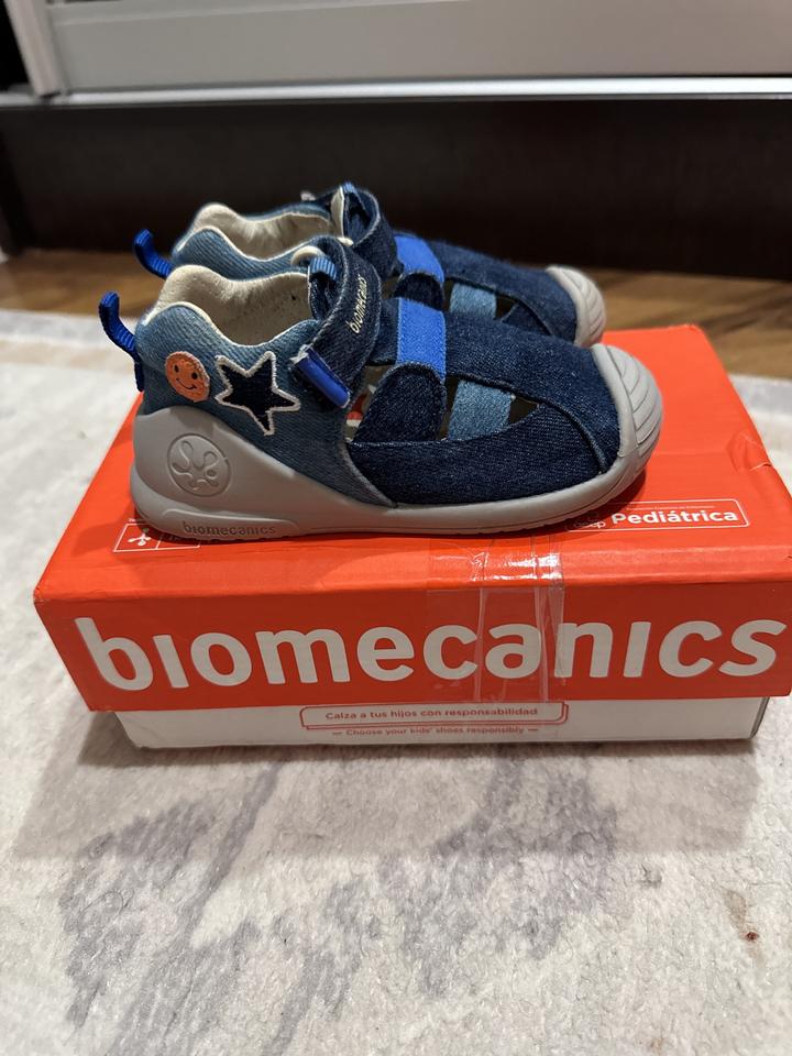 Сандалии biomecanics