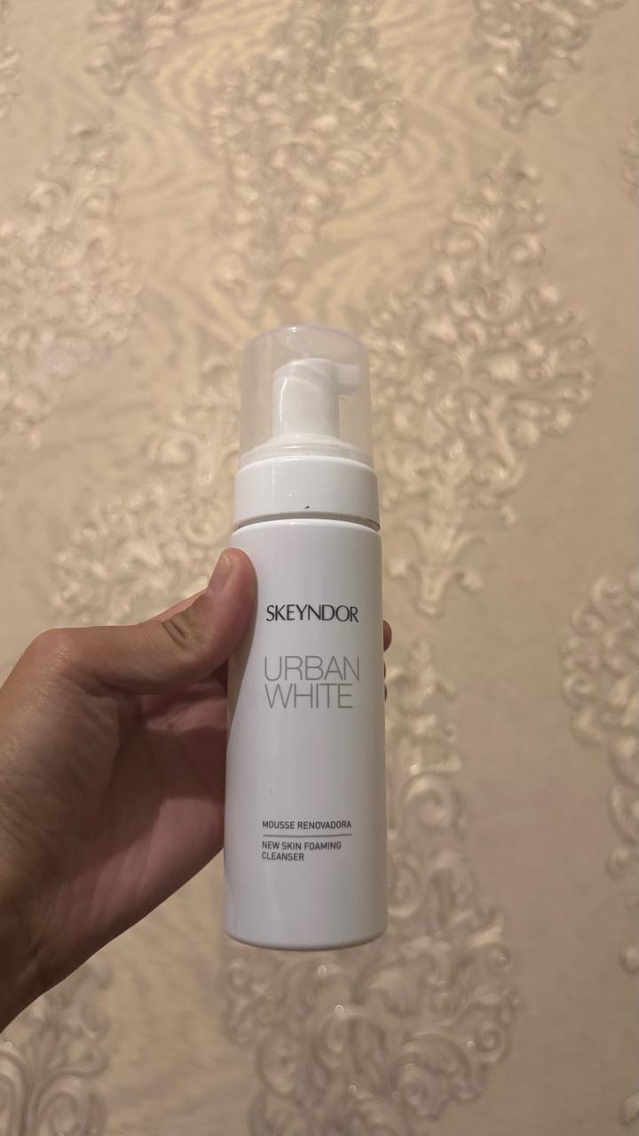 Skeyndor URBAN WHITE Очищающая пенка для лица