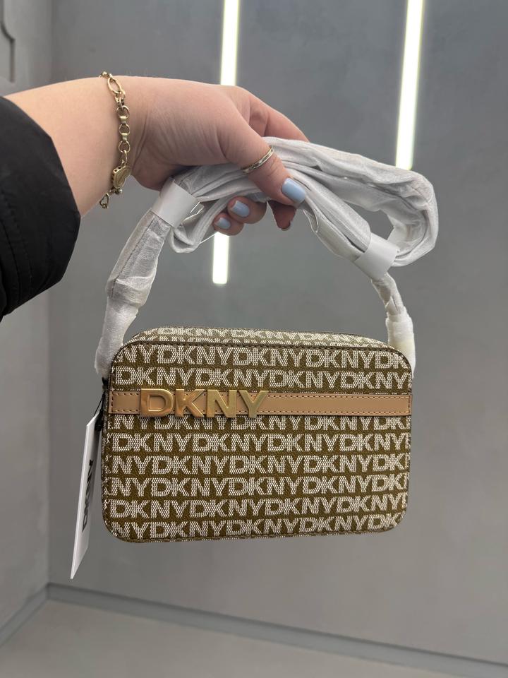 DKNY